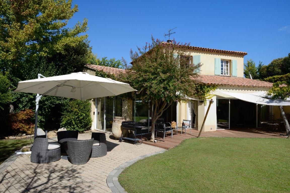Апартаменты Au Pays De Cezanne Picasso & Matisse Экс-ан-Прованс Экстерьер фото